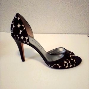 Marc Fisher Brown Print Fabric 4" Heels sz 8.5 M
